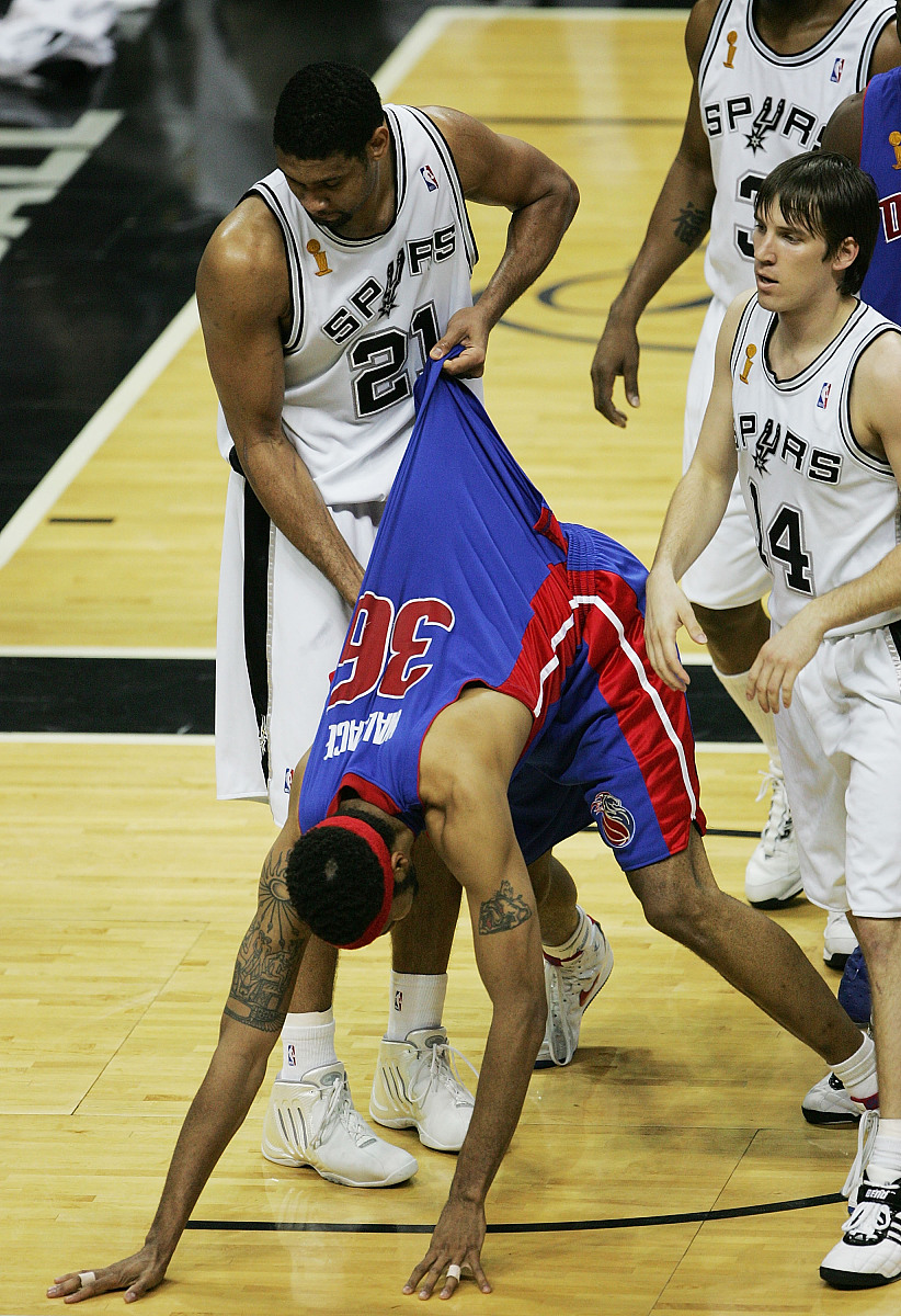 kaiyun Sports关于国际比赛日NBA季后赛焦点战,纽约尼克斯手感冰凉,悬念犹存,控场能力受关注的信息